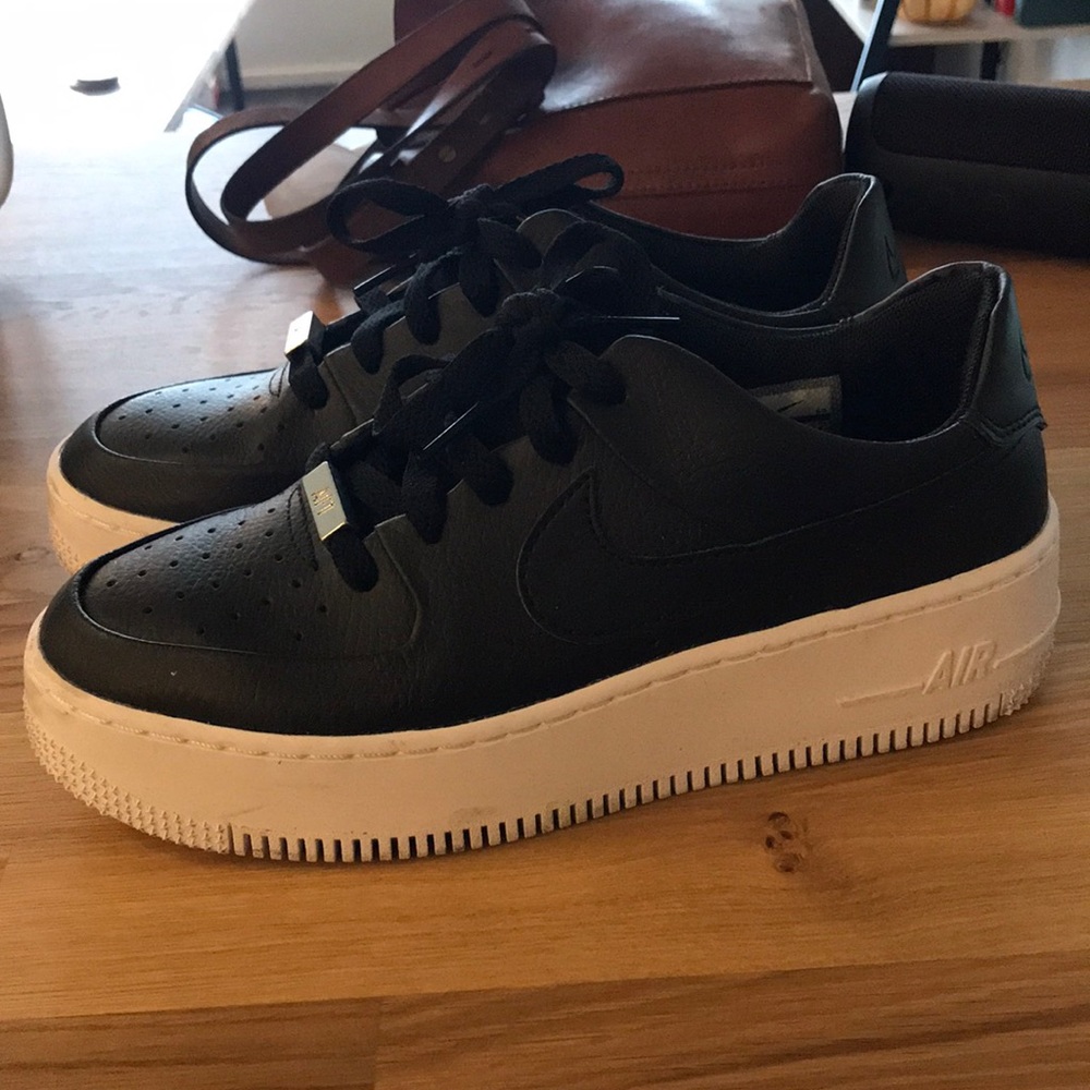 Nike Air Force 1 Sage Low